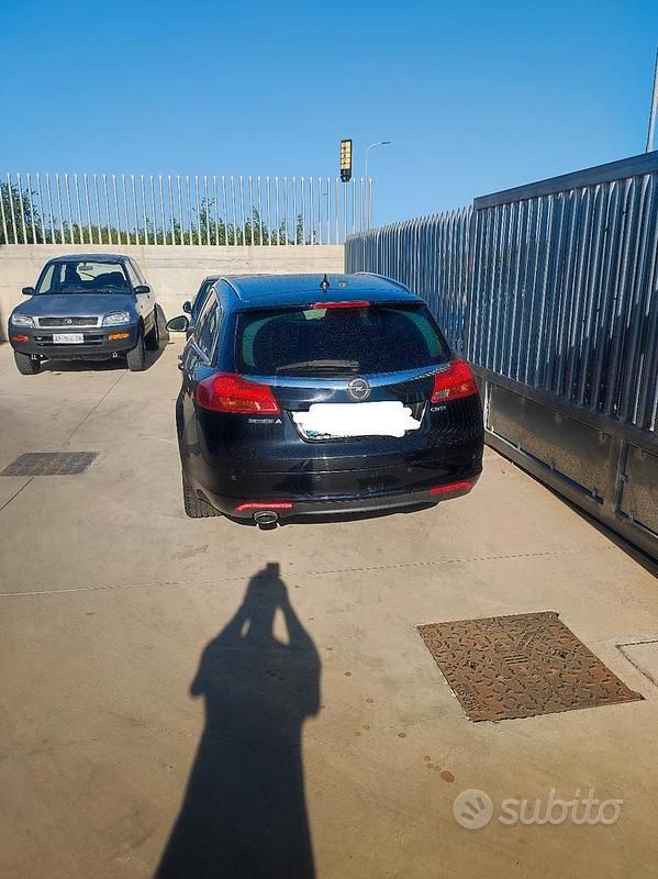 Usata Opel Insignia 160 CV (117 kW) 2009 Nero Station wagon