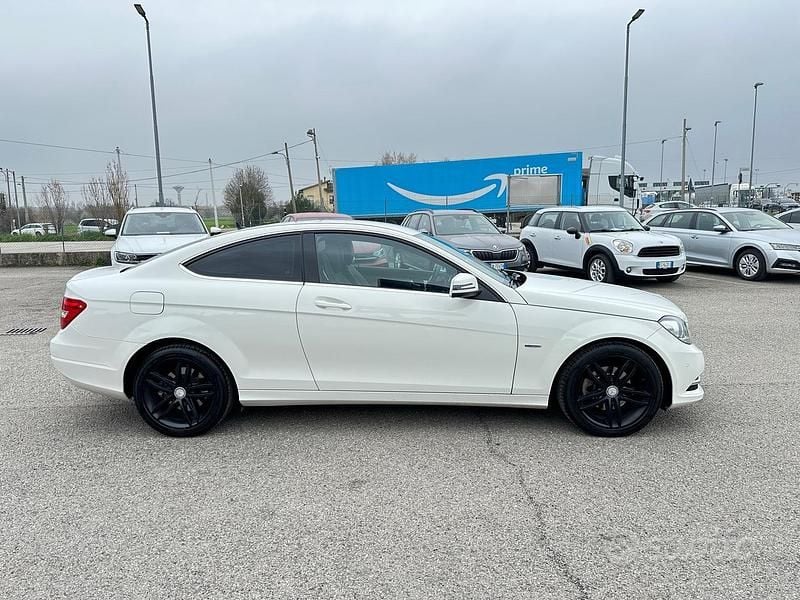 Usata Mercedes C220 Executive 169 CV (124 kW) 2013 Bianco Coupé