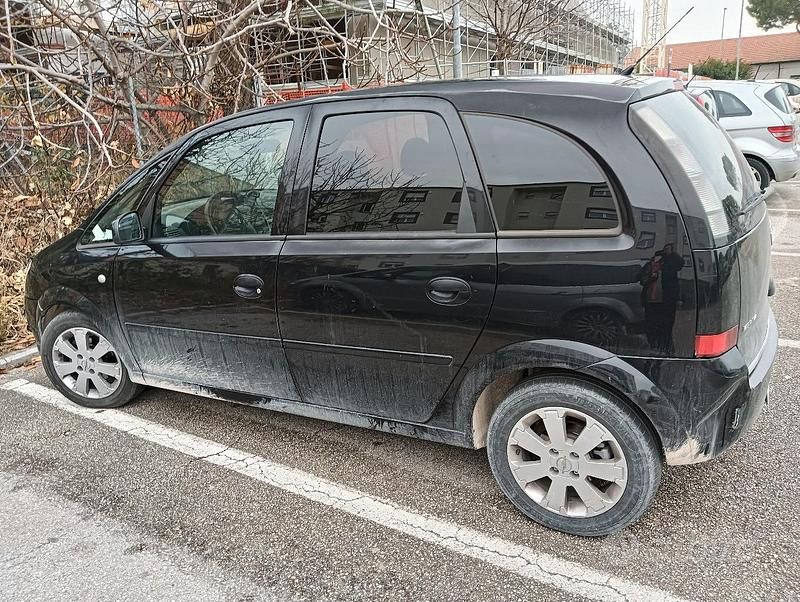 Usata Opel Meriva 2006 Nero Monovolume