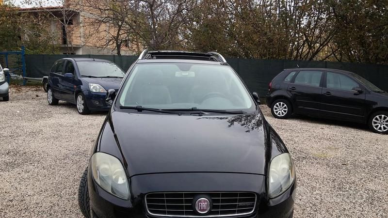 Usata Fiat Croma 150 CV (110 kW) 2008 Nero Station wagon