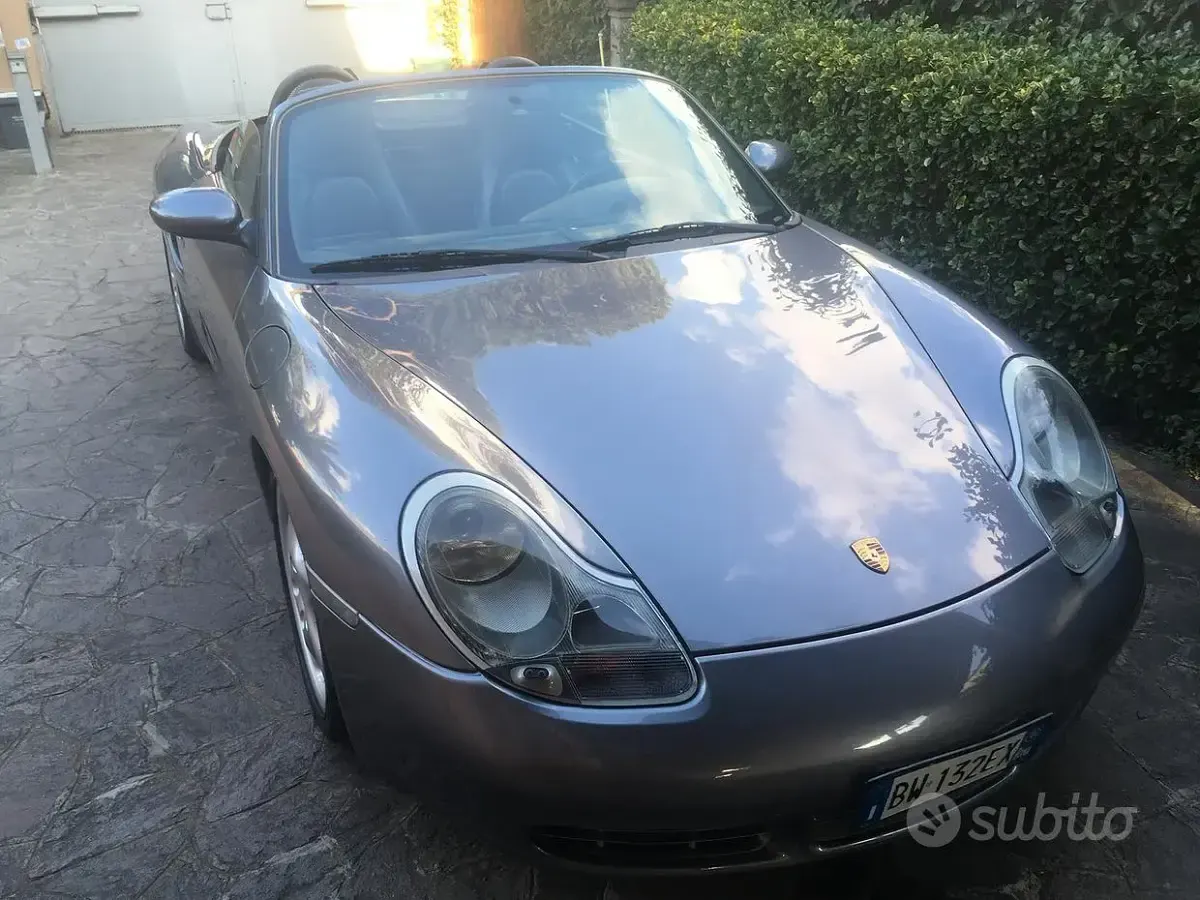 Usata Porsche Boxster 252 CV (185 kW) 2001 Grigio Cabrio
