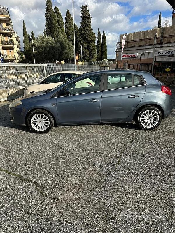 Usata Fiat Bravo 120 CV (88 kW) 2008 Grigio Utilitaria