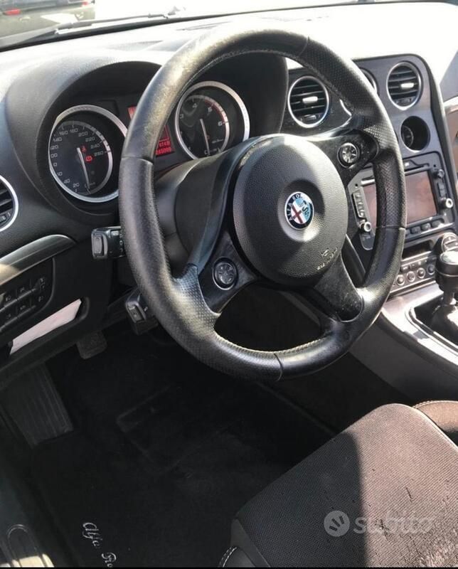 Usata Alfa Romeo 159 150 CV (110 kW) 2011 Bianco Station wagon