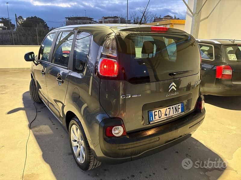 Usata Citroën C3 Picasso Live 99 CV (72 kW) 2016 Grigio Monovolume