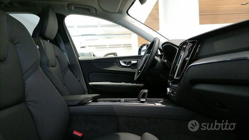 Nuova Volvo XC60 Plus 349 CV (256 kW) 2025 Other SUV