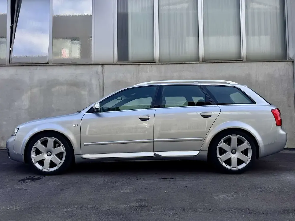 Usata Audi S4 344 CV (253 kW) 2003 Argento Station wagon