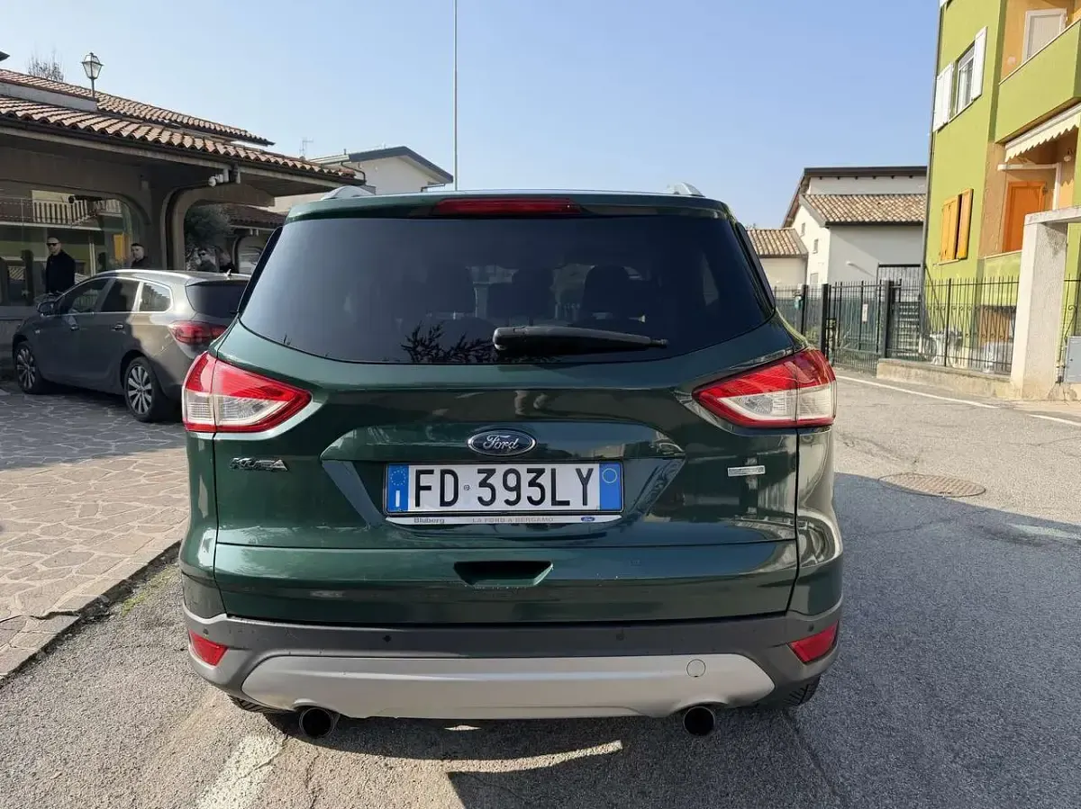 Usata Ford Kuga Titanium S 120 CV (88 kW) 2016 Verde SUV