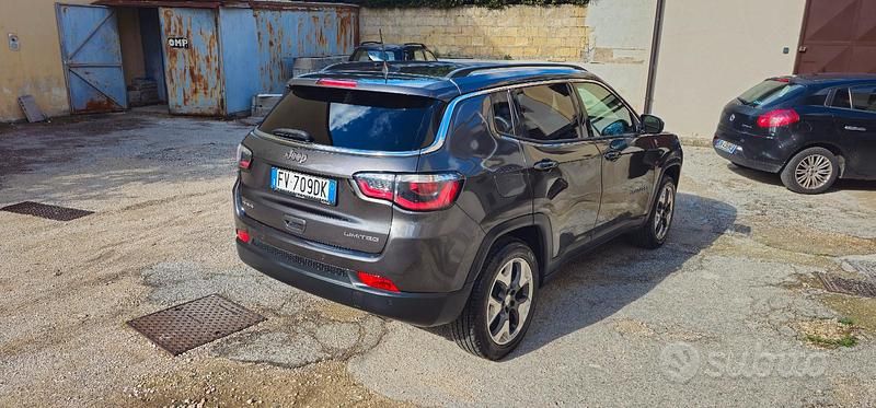 Usata 2017 Jeep Compass SUV | 16.000 € (Molto cara) - Immagine 1/4