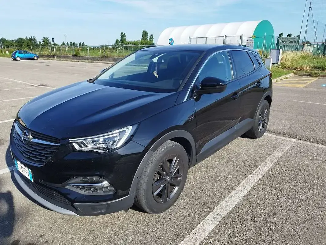 Usata Opel Grandland X Business Edition 131 CV (96 kW) 2021 SUV