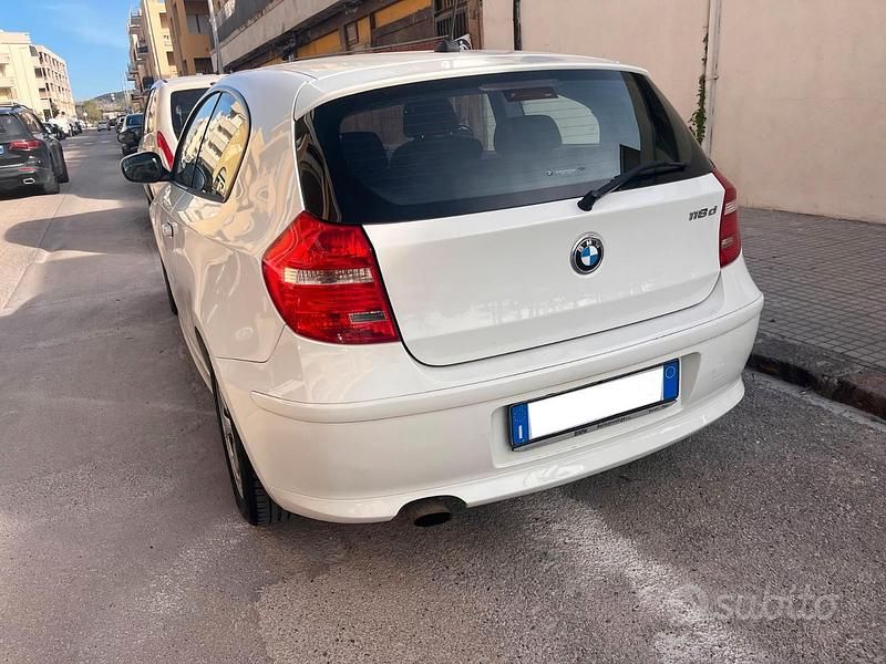 Usata BMW 118 2011 Bianco Utilitaria