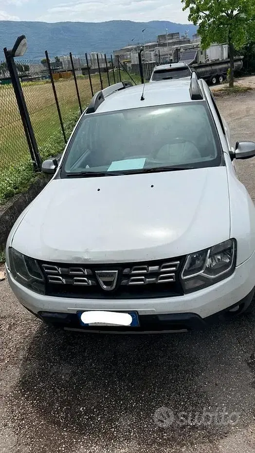 Usata Dacia Logan 87 CV (63 kW) 2017 Bianco SUV