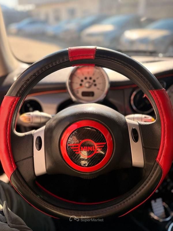 Usata Mini Cooper 116 CV (85 kW) 2005 Nero Utilitaria