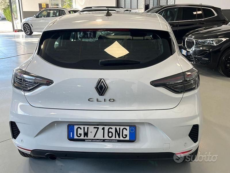 Usata Renault Clio V Evolution 91 CV (66 kW) 2024 Bianco Berlina