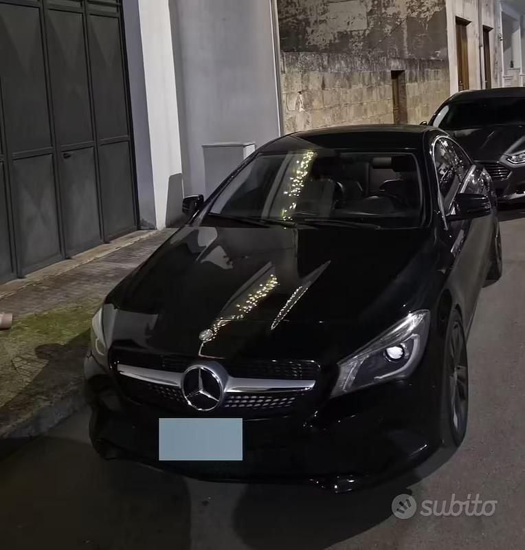 Usata Mercedes CLA200 136 CV (100 kW) 2014 Nero Berlina
