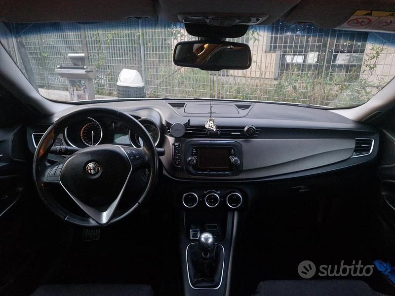 Usata Alfa Romeo Giulietta 120 CV (88 kW) 2016 Berlina