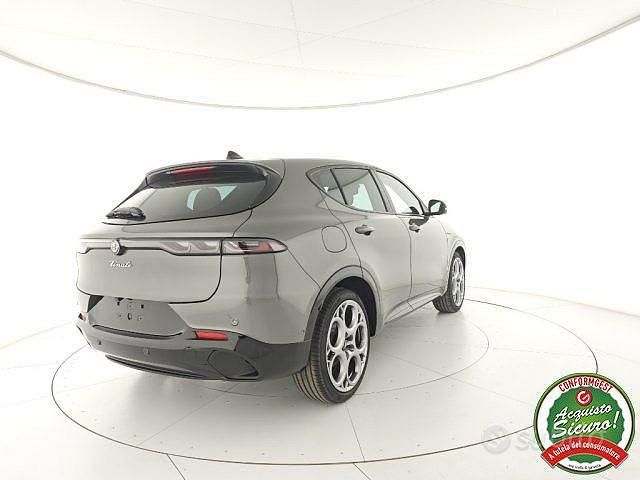 Nuova Alfa Romeo Tonale Veloce 130 CV (95 kW) 2025 Grigio SUV