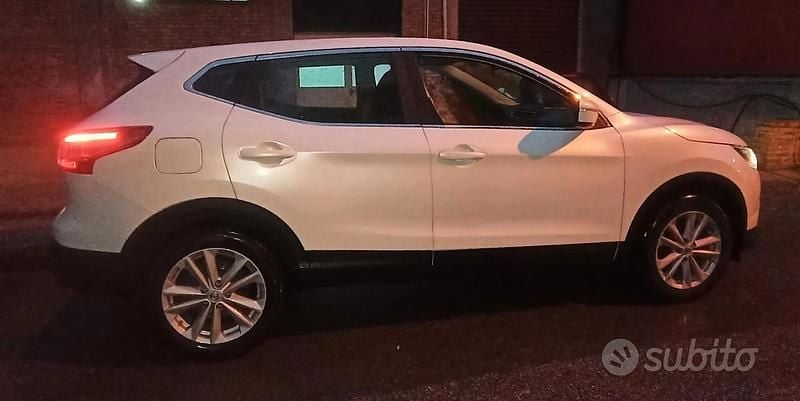 Usata Nissan Qashqai 131 CV (96 kW) 2014 Bianco SUV