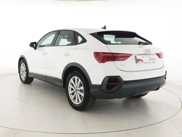Usata Audi Q3 Sportback Business Plus 150 CV (110 kW) 2023 Bianco ibis SUV
