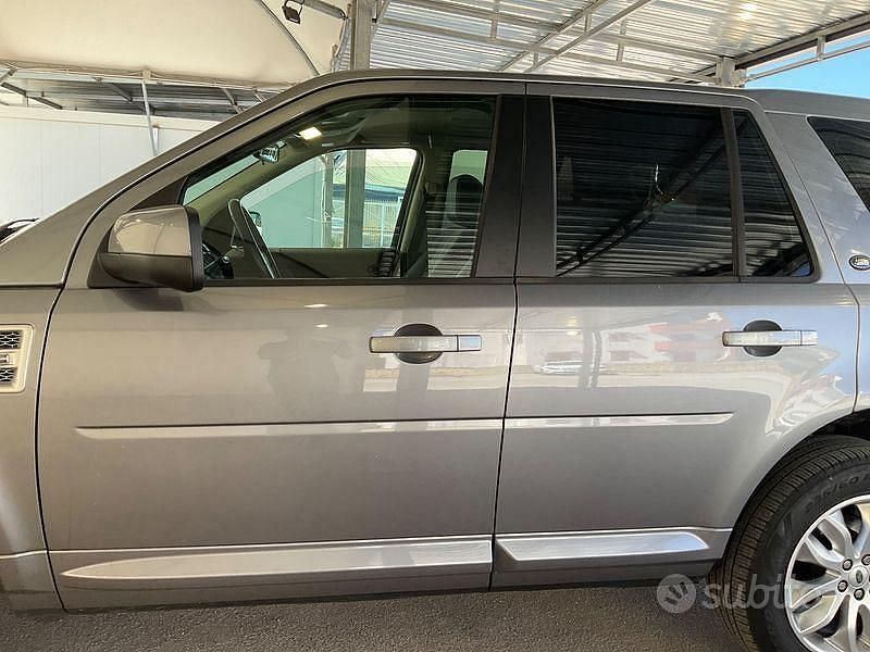 Usata Land Rover Freelander 2 HSE 190 CV (139 kW) 2014 Grigio SUV