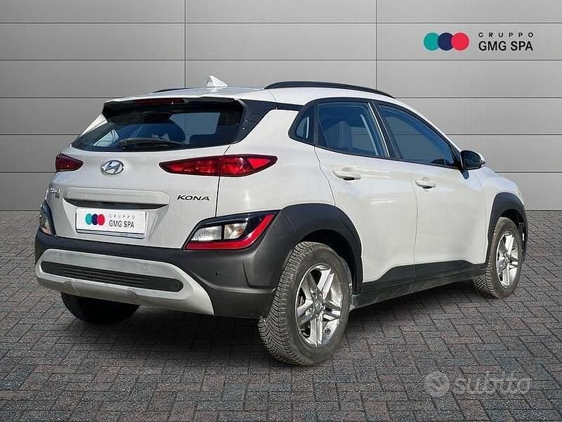 Usata Hyundai Kona 120 CV (88 kW) 2022 Grigio SUV