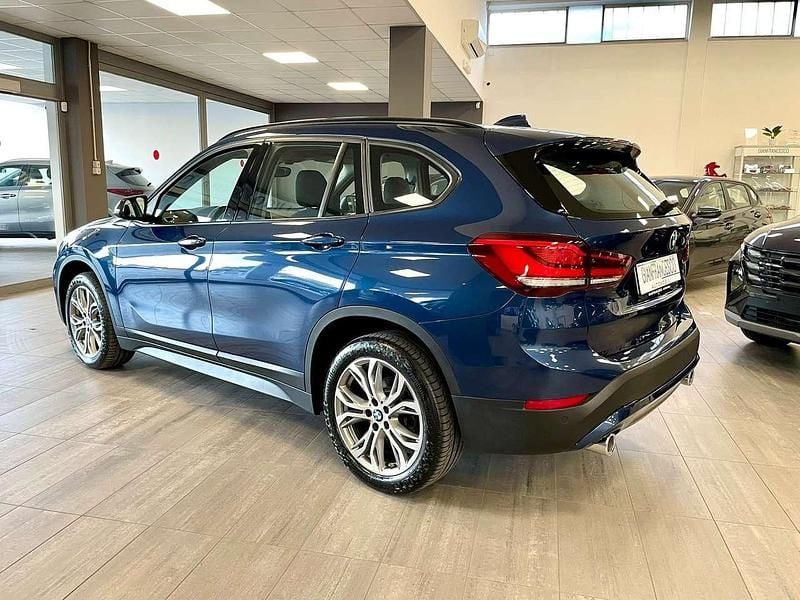 Usata BMW X1 Sport Line 150 CV (110 kW) 2020 Blu/azzurro SUV