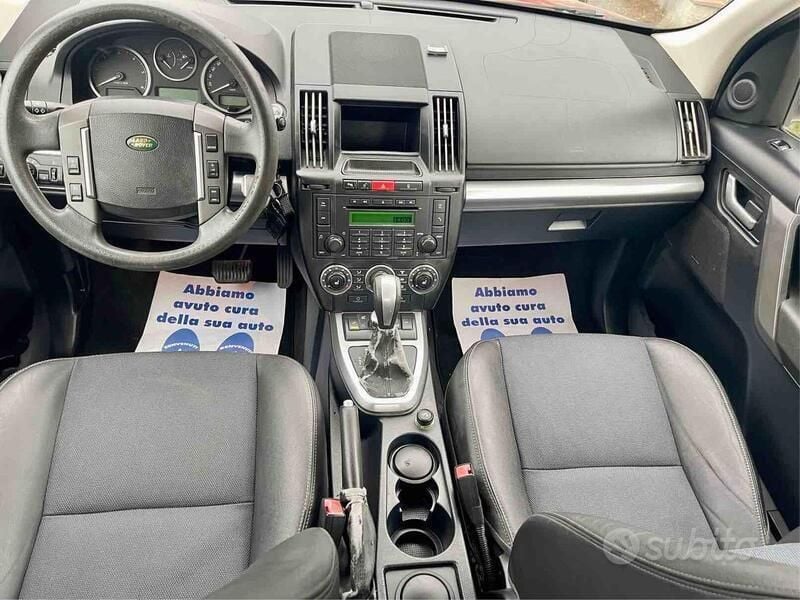 Usata Land Rover Freelander 2 HSE 160 CV (117 kW) 2009 Rosso SUV