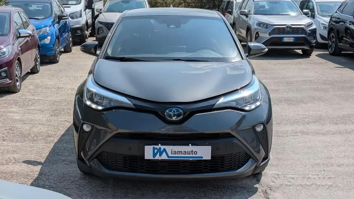 Usata Toyota C-HR Trend 122 CV (89 kW) 2022 Grigio SUV