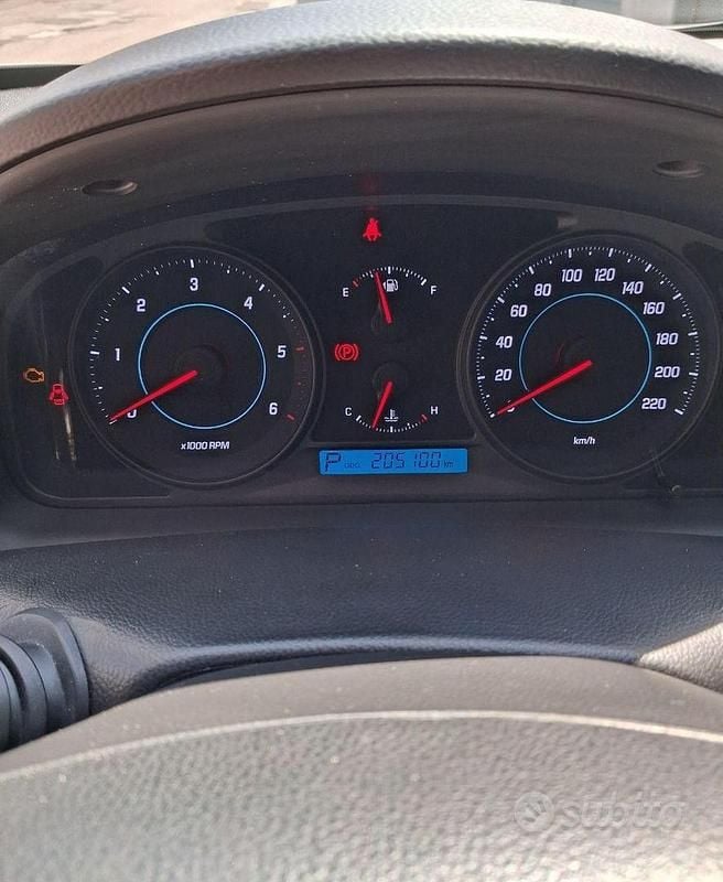 Usata Chevrolet Captiva 184 CV (135 kW) 2012 Bianco SUV