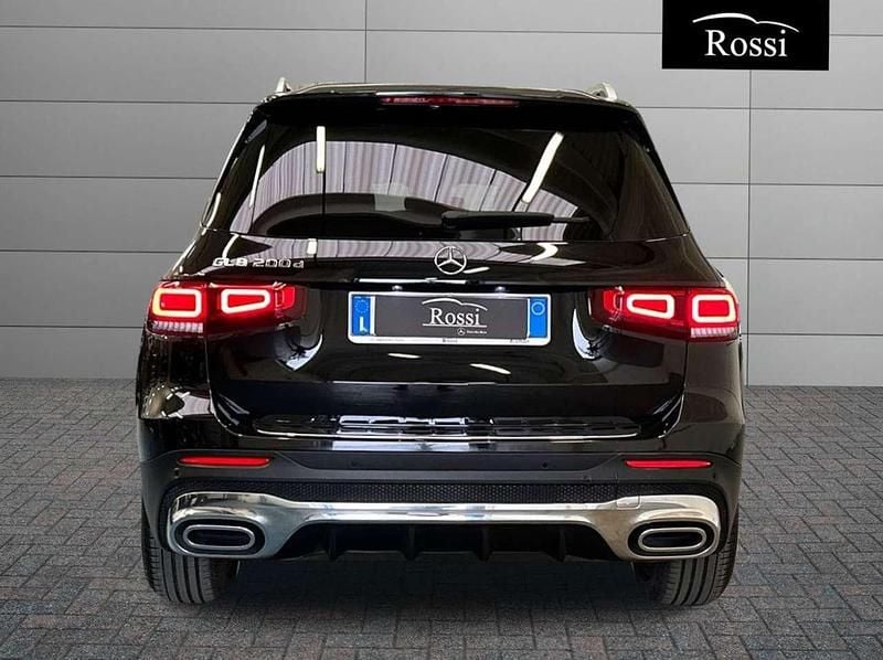 Usata Mercedes GLB200 Premium 150 CV (110 kW) 2023 Nero metallizzato SUV