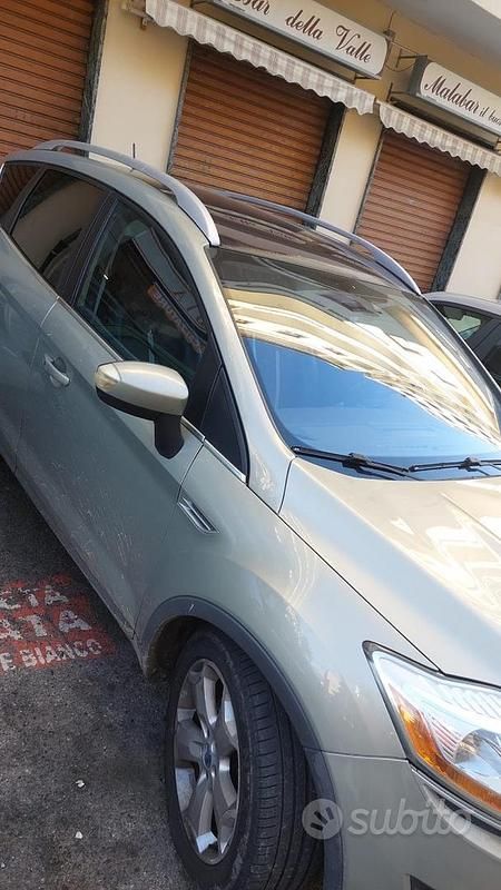 Usata Ford Kuga 136 CV (100 kW) 2009 Grigio SUV