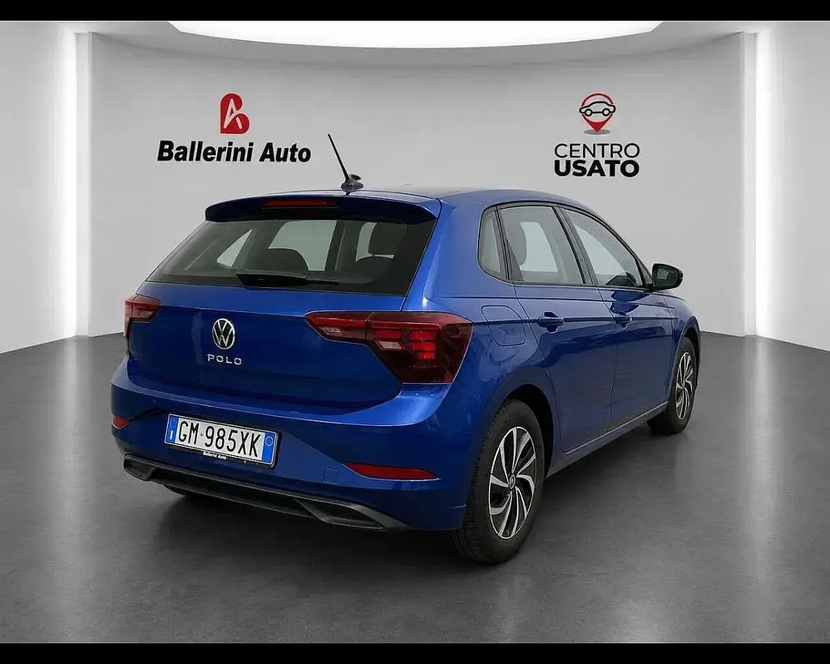 Usata VW Polo Life 95 CV (69 kW) 2023 Blu Utilitaria