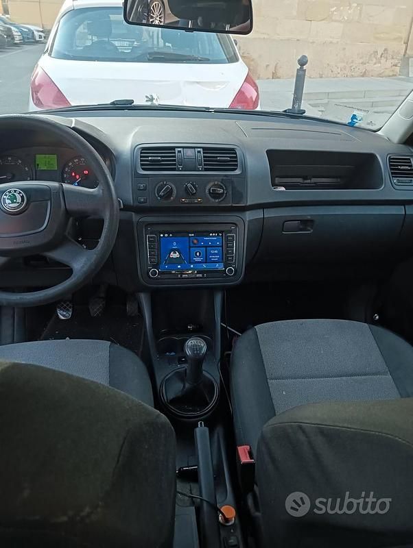 Usata Skoda Roomster 70 CV (51 kW) 2012 Grigio Monovolume