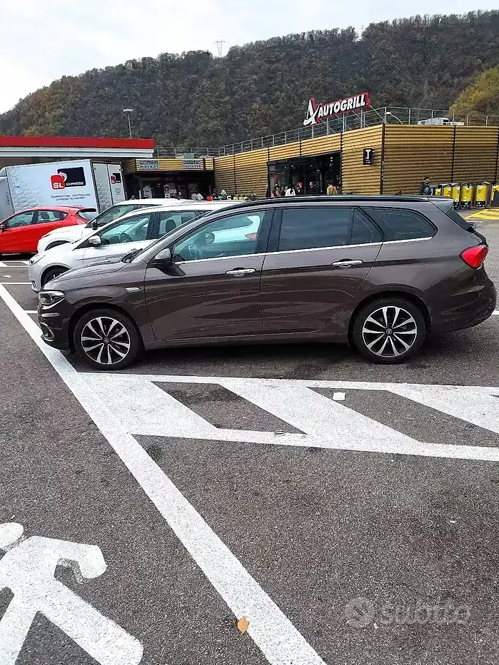 Usata Fiat Tipo 120 CV (88 kW) 2018 Station wagon