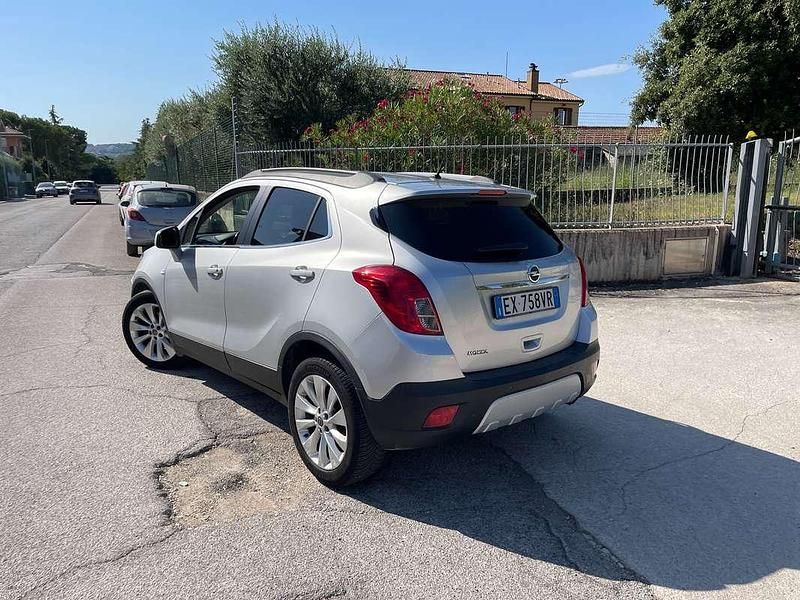 Usata Opel Mokka Cosmo 140 CV (102 kW) 2015 Argento SUV