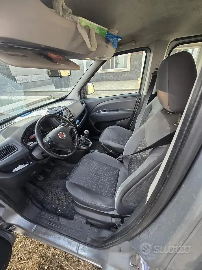 Usata Fiat Doblò 105 CV (77 kW) 2012 Monovolume