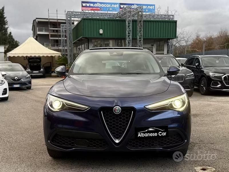 Usata Alfa Romeo Stelvio 190 CV (139 kW) 2019 Blu SUV