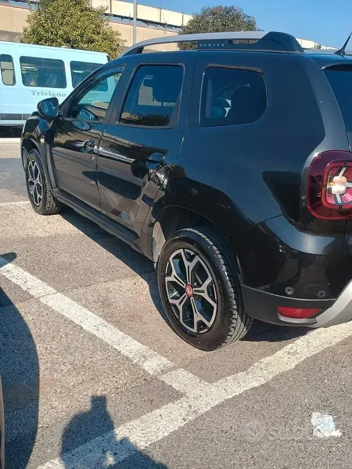Usata Dacia Duster 115 CV (84 kW) 2019 Nero SUV