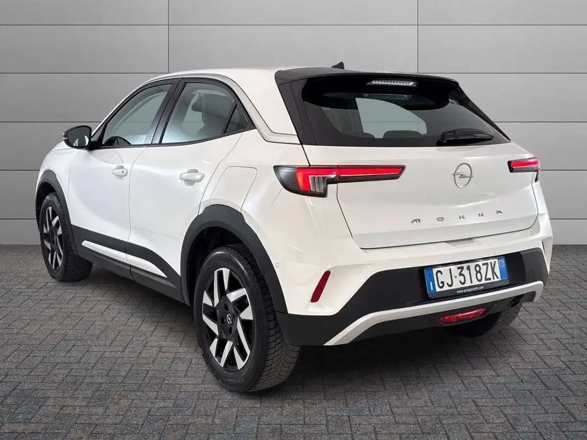 Usata Opel Mokka Elegance 101 CV (74 kW) 2022 Bianco SUV