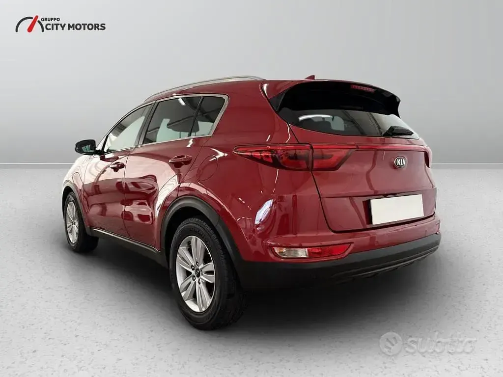 Usata Kia Sportage 116 CV (85 kW) 2017 Rosso SUV