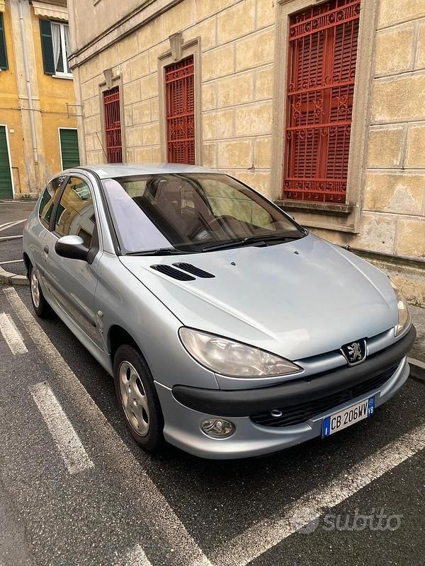 Usata Peugeot 206 2001 Blu Berlina