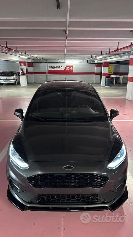 Grigio Usata 2019 Ford Fiesta ST-Line Berlina | 13.500 € (Molto cara) - Immagine 1/4