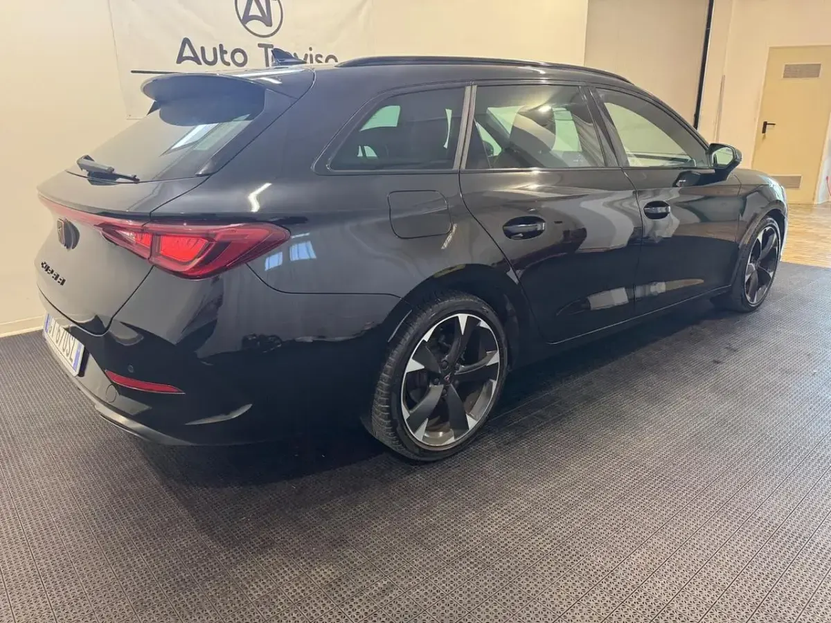 Usata Cupra Leon 150 CV (110 kW) 2024 Nero Station wagon