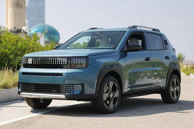 Nuova Fiat Grande Panda Pop 101 CV (74 kW) 2026 Blu Utilitaria