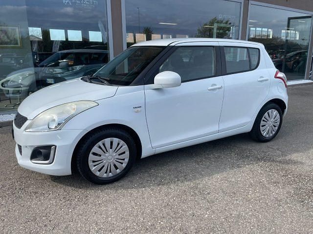 Usata Suzuki Swift Cool 75 CV (55 kW) 2014 Bianco Utilitaria
