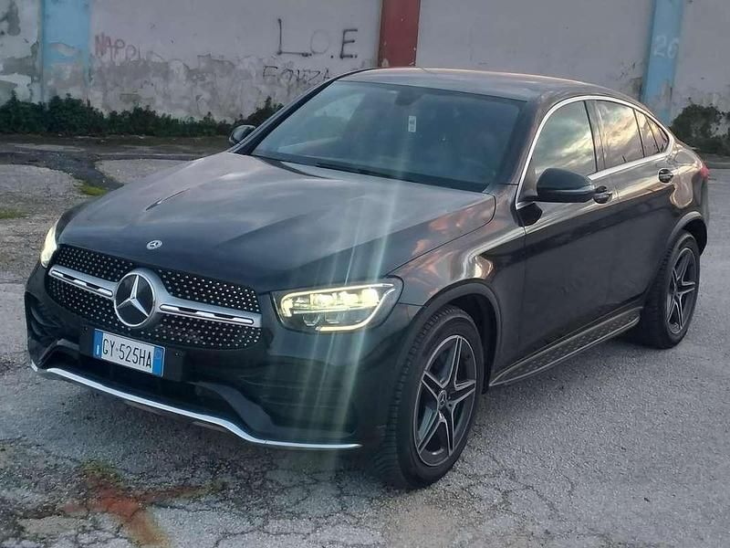 Usata Mercedes GLC200 163 CV (119 kW) 2019 Nero SUV