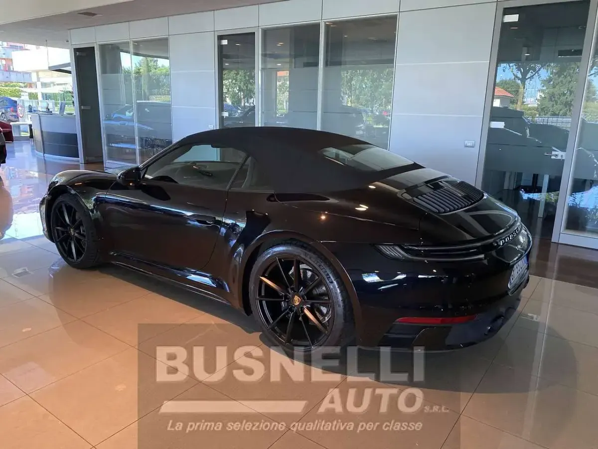 Usata Porsche 911 Carrera 4 Cabriolet Sport 385 CV (283 kW) 2023 Nero jet Cabrio