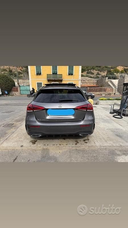 Usata Mercedes A200 AMG line 150 CV (110 kW) 2021 Grigio Berlina