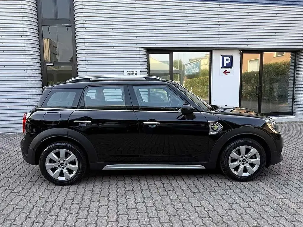 Usata Mini Cooper Countryman 136 CV (100 kW) 2018 Nero / metallizzato SUV