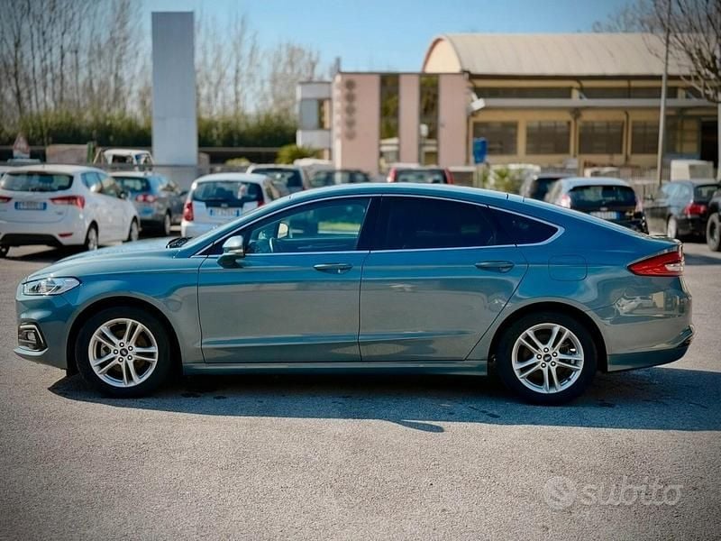Usata Ford Mondeo Business Edition 150 CV (110 kW) 2019 Blu Berlina