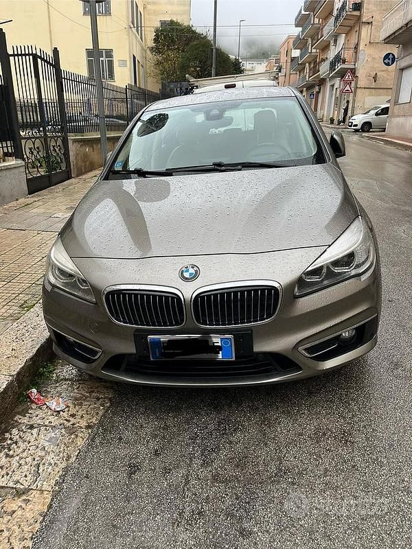 Usata BMW 218 Luxury Line 150 CV (110 kW) 2015 Monovolume